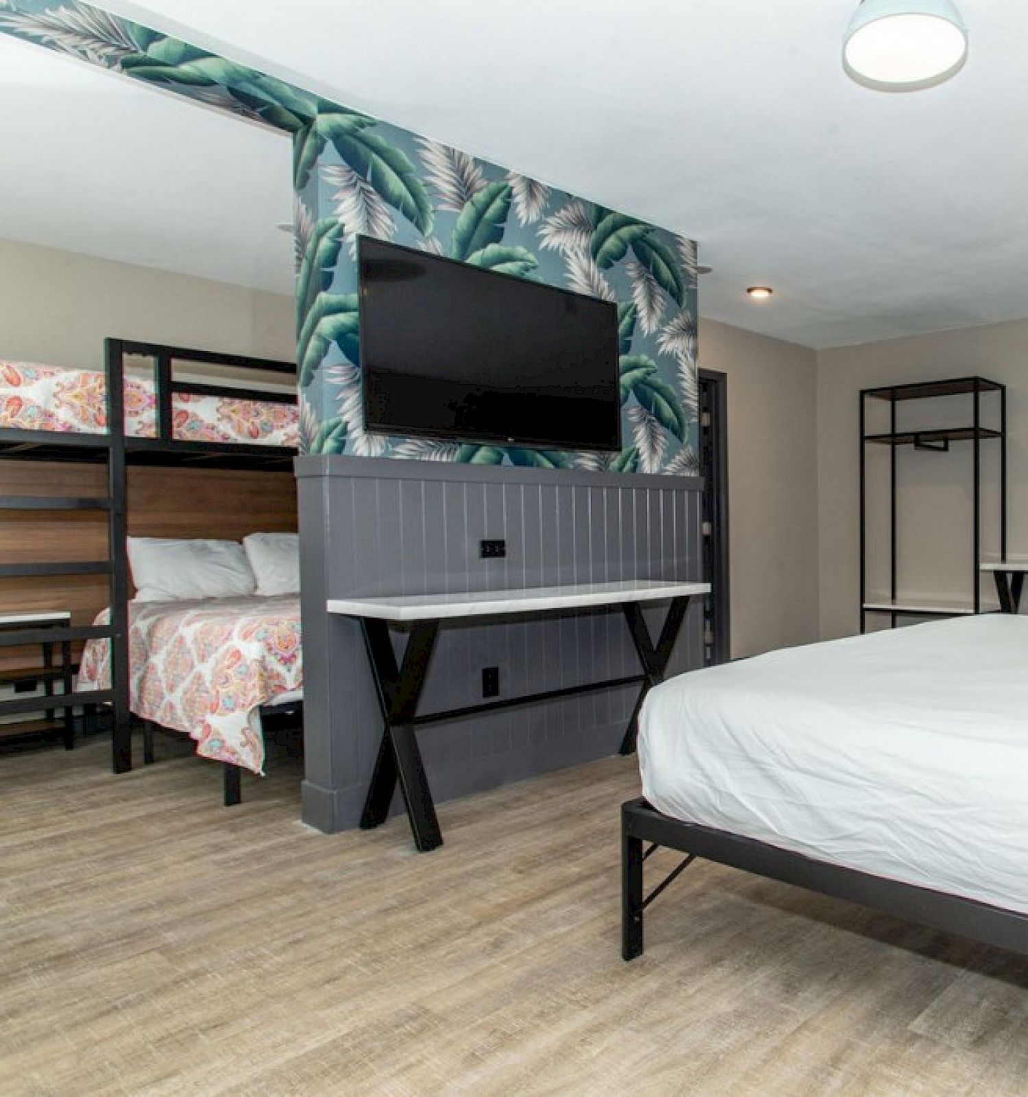 Magnolia Tree Hotel