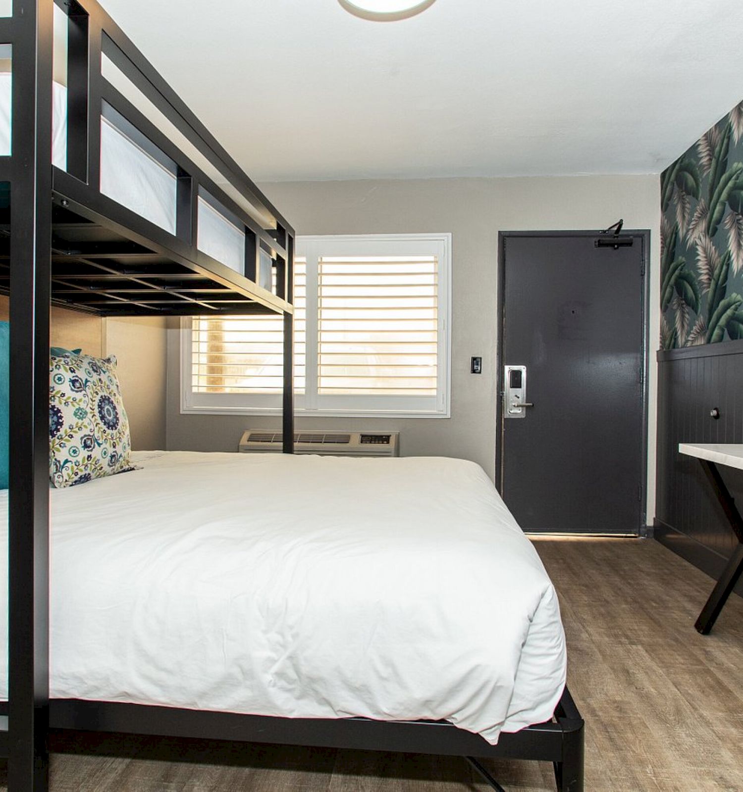 Magnolia Tree Hotel